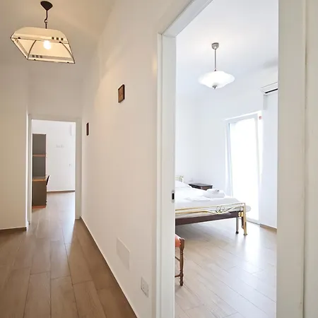 Apartment Domus Arianna Bari