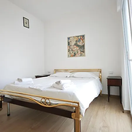 Apartment Domus Arianna *