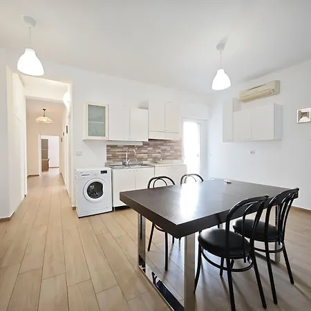 Apartment Domus Arianna *